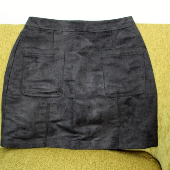 Old Navy charcoal gray fitted skirt - Picture 2 of 4